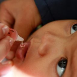 Bahia tem 15% dos municípios com risco de retorno da poliomielite