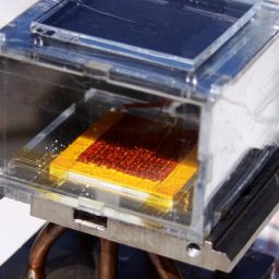 Cientistas testam (com sucesso) dispositivo capaz de extrair água potável do ar