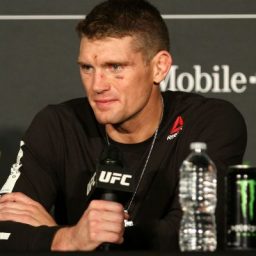 Lutador do UFC defende banimento de polêmico golpe do MMA