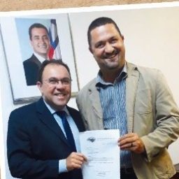 Osní Cardoso homenageia o Presidente da CAR pela parceria em prol do Estado