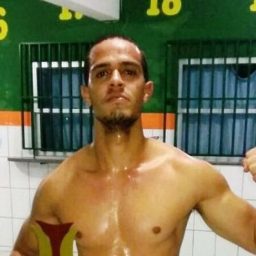 Atleta Macson Santos vence o Campeonato Valenciano de Muay Thai