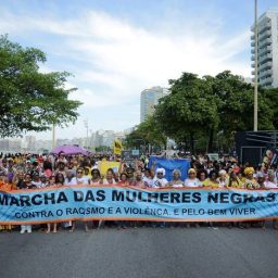 Manifestação pede fim da violência contra mulheres negras no Rio