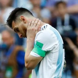 Torcedores argentinos lamentam derrota, mas elogiam seleção e Messi