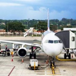 Passagens aéreas ficarão mais baratas a partir de setembro, anuncia ministro da Infraestrutura