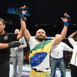 Deiveson dispara no ranking do UFC, e outros quatro brasileiros entram no top 15