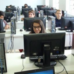 Escolas irão disputar olimpíada digital de matemática pela primeira vez