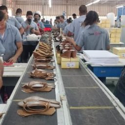 Fábrica demite mais de 200 funcionários em Itapetinga e Iguaí