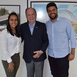 Prefeito de Gandu se reúne com o vice-governador do estado, em busca de investimentos na área de moradia.