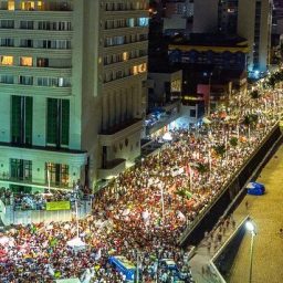 Haddad lota as ruas de Salvador na reta final da campanha