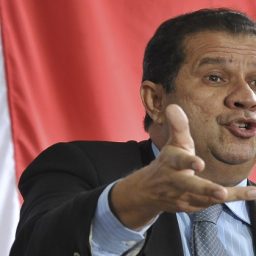 PDT vai pedir nulidade das eleições após denúncia sobre uso ilegal do WhatsApp