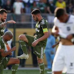 Palmeiras vence Ceará e amplia liderança no Campeonato Brasileiro