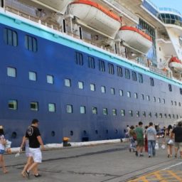 Temporada de cruzeiros trará mais de 240 mil turistas à Bahia