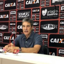 Carpegiani projeta clássico contra o Bahia: ‘Obrigação de vencer’