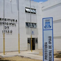 Ipiaú: Prefeitura aciona justiça para cobrar empresa terceirizada que mantém salários atrasados