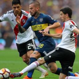 River fecha treino em Madri e faz mistério às vésperas da final