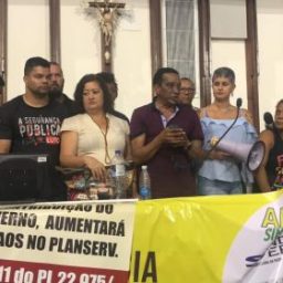 Servidores decidem ‘acampar’ na AL-BA para evitar votação de pacote econômico de Rui