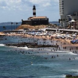 Cidades baianas estão entre os destinos mais procurados por brasileiros para férias