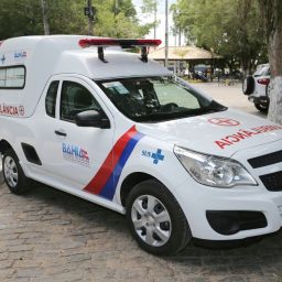 Governo contempla Wenceslau Guimarães com nova ambulância para o MST