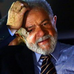 Decisão de Toffoli libera Lula para conceder entrevista