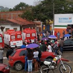Apuarema: Acidente com caminhão que transportava feirantes deixa 16 feridos