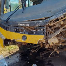 Educador físico morre após batida de carro com ônibus que transportava alunos para o Enem