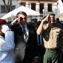 Bolsonaro diz que sancionará nos próximos dias reforma dos militares