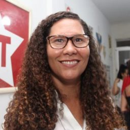 Fabya Reis oficializa pré-candidatura à prefeitura de Salvador pelo PT