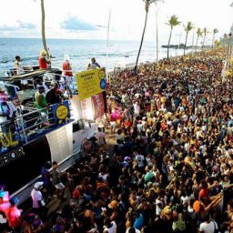 Pesquisa aponta que Salvador é a segunda cidade mais procurada para o Carnaval