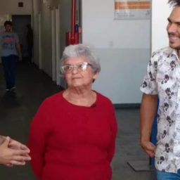 De professora a aluna, aposentada decide cursar Direito aos 70 anos e conquista toda a sala!