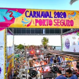 Folia de Porto Seguro teve Saulo, Daniela, Tatau e mais de 50 bloquinhos