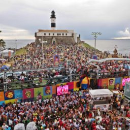 Médico diz que coronavírus pode se espalhar em Salvador no Carnaval