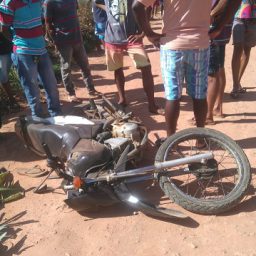 Motociclista morre após colidir em animal nas proximidades de Piraí do Norte