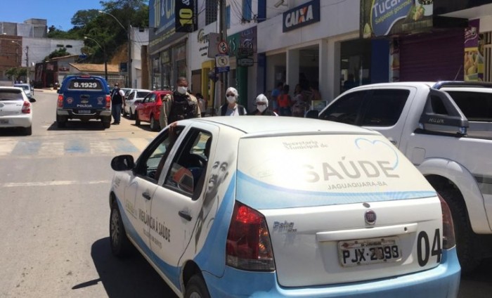 Polícia Militar de Jaguaquara e a Vigilância Sanitária Municipal atuam para fazer cumprir decreto do Covid