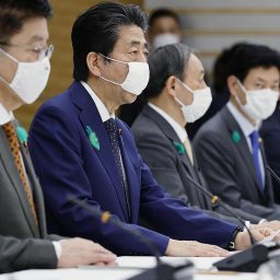Japão alarga estado de emergência a todo o país