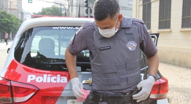 Mais de 500 policiais de SP estão afastados por suspeita de coronavírus