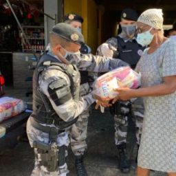 Polícia Militar da Bahia já entregou mais de 30 mil cestas básicas em três meses