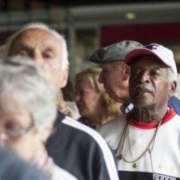 INSS: Senado vai analisar reajuste especial para idosos acima de 75 anos