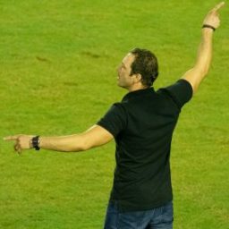 Copa do Brasil: Pivetti comenta busca por classificação do Vitória contra o Ceará