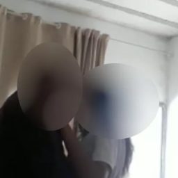 Garota de 14 anos esconde câmera e filma abusos de pastor