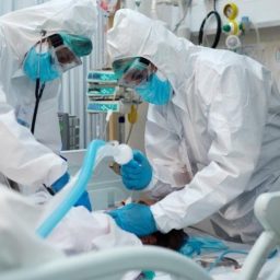 Novo levantamento da Anahp aponta que hospitais privados estão com grave escassez de oxigênio, anestésicos e ‘kit intubação’