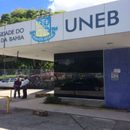 Uneb e Uefs: professores paralisam atividades contra PL que obriga retorno de aulas presenciais