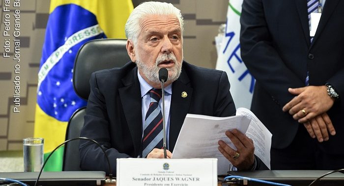 Wagner defende fim da escala 6×1 e diz confiar na aprovação no Congresso