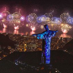 Em ‘maior réveillon da história’, Rio planeja 13 palcos na virada para 2022