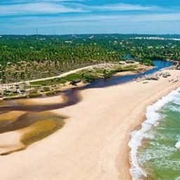 Imbassaí na Bahia foi o segundo destino mais procurado por turistas no feriado de 12 de outubro em todo o Brasil