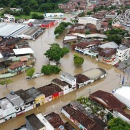 Chuvas torrenciais causam estragos e agravam crise de liquidez no setor cacaueiro no Sul da Bahia