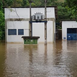 Mais de 30 localidades têm abastecimento de água interrompido por causa da chuva