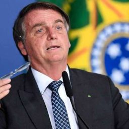 Cresce desgaste entre Bolsonaro e militares após atritos sobre vacina