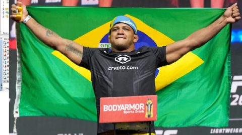 ‘Durinho’ dá sinal verde para luta com Chimaev no Brasil: “Faça acontecer, Dana”
