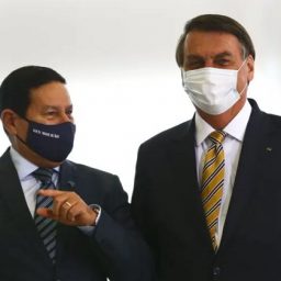 Mourão confirma que não será vice de Bolsonaro