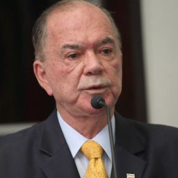 Com risco de perder comando do PP, Leão se articula e faz reuniões em Brasília